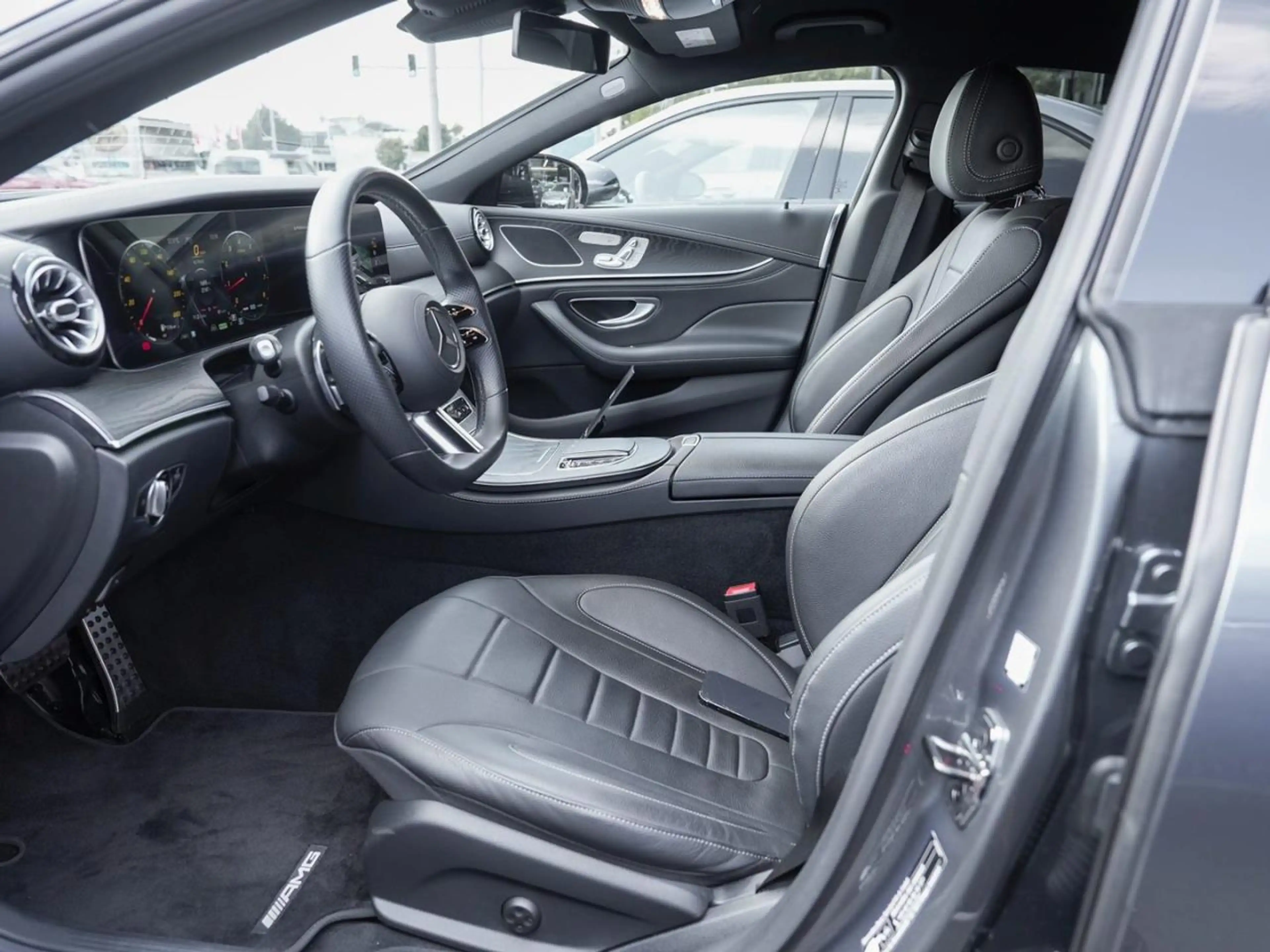Mercedes-Benz CLS 450 4M AMG Night Distronic Memory Kamera — photo 7