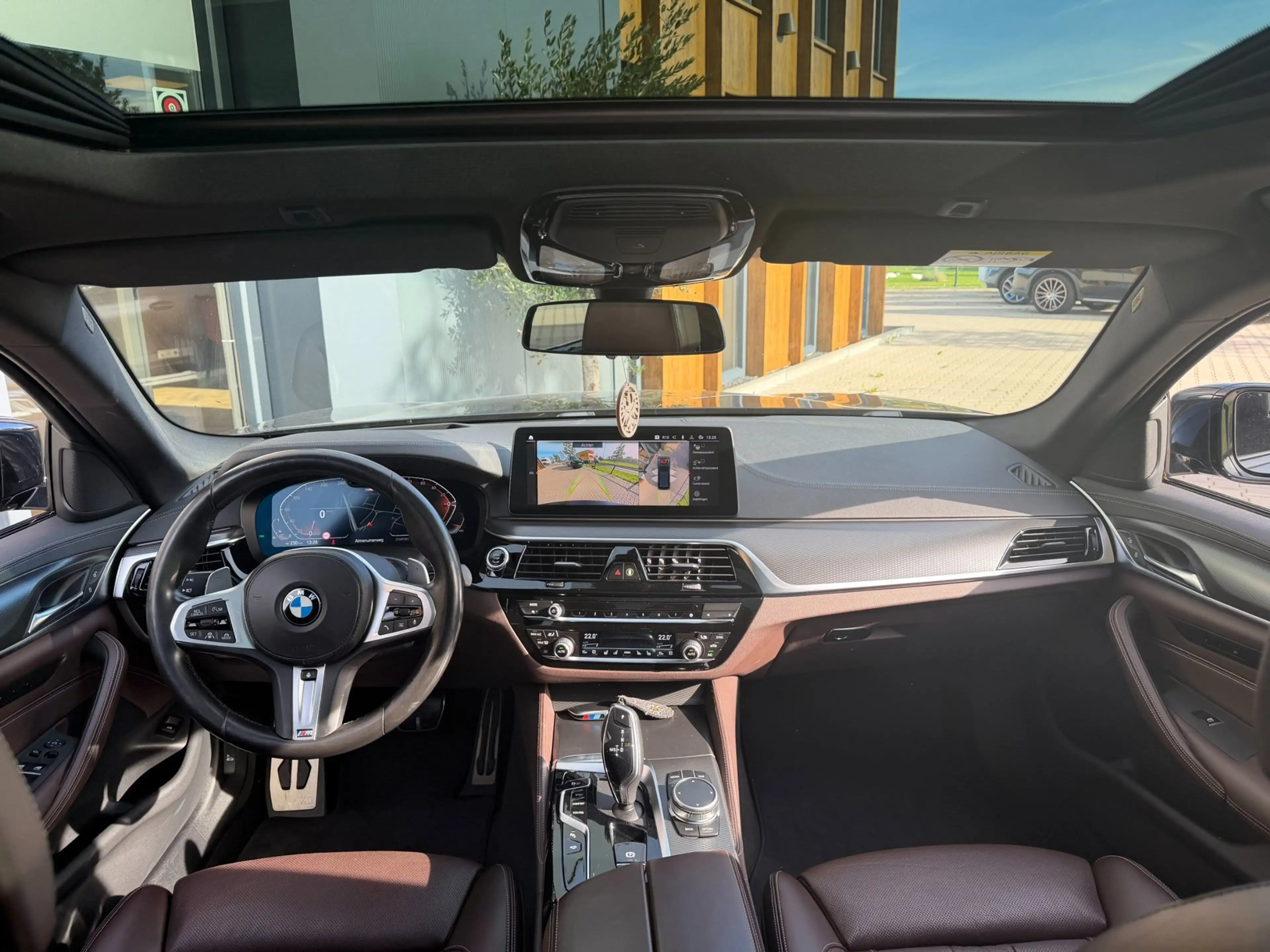 BMW 540 5-serie Touring 540i xDrive High Executive — photo 3