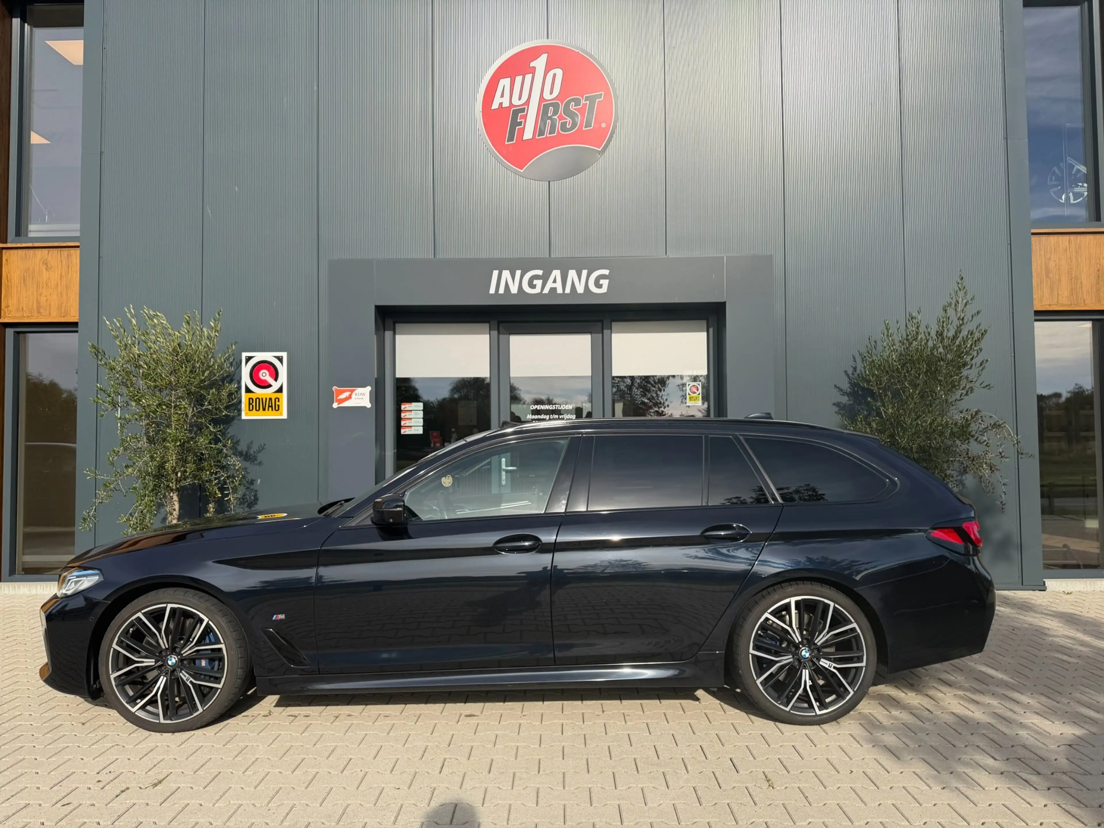 BMW 540 5-serie Touring 540i xDrive High Executive — photo 6