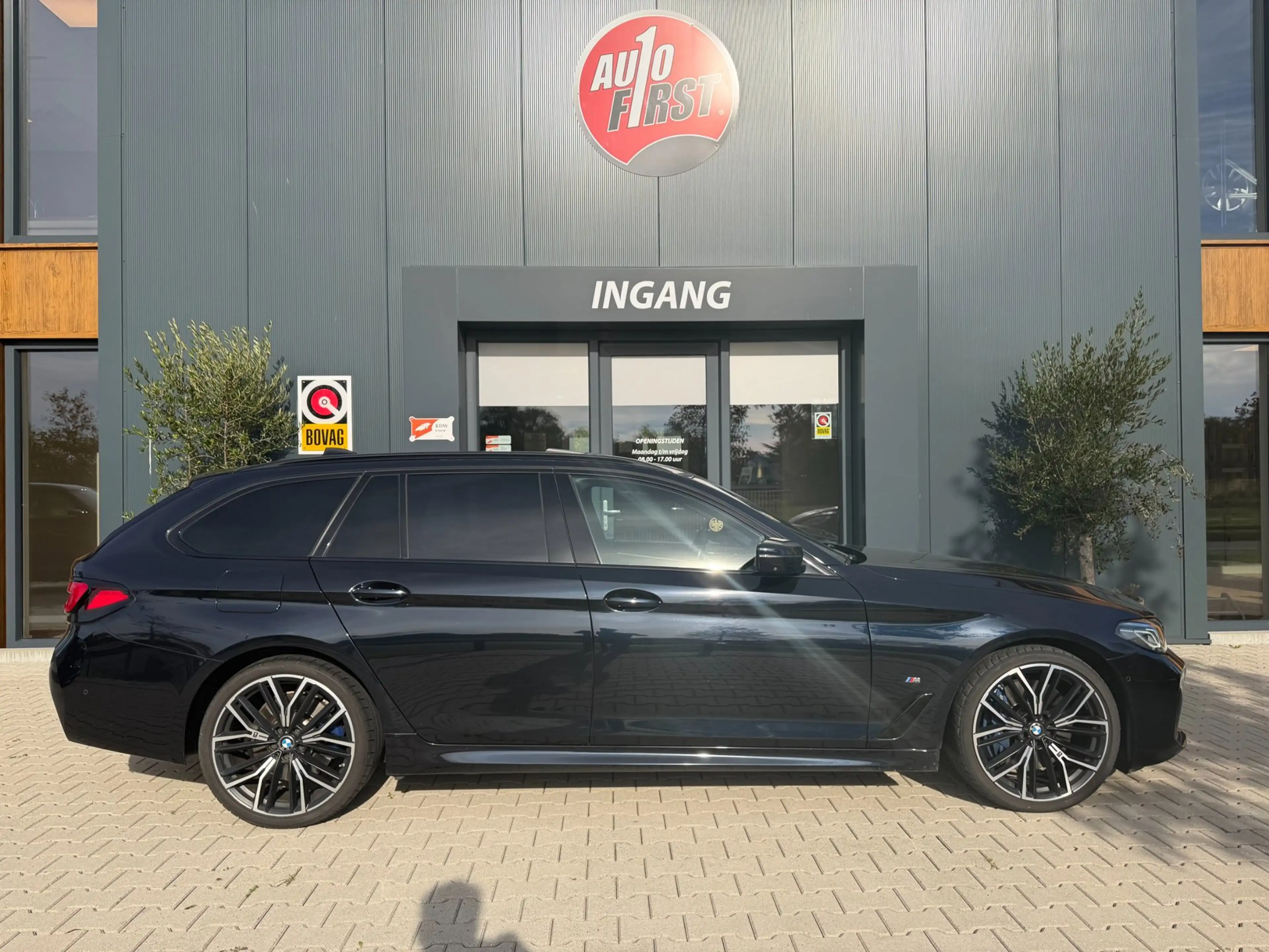 BMW 540 5-serie Touring 540i xDrive High Executive — photo 4
