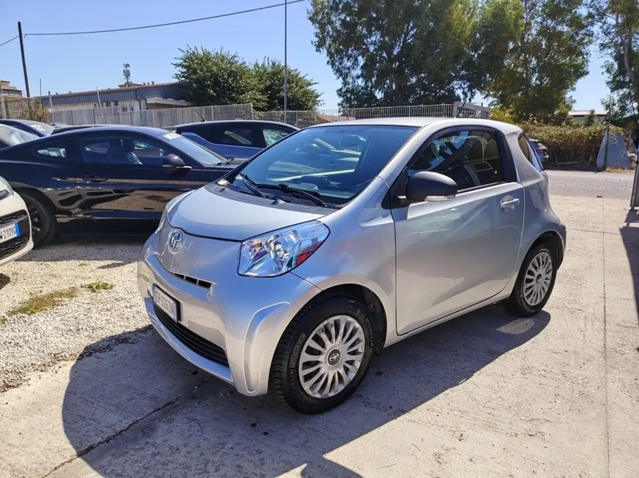 Toyota iQ