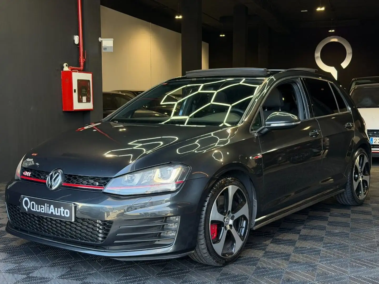 Volkswagen Golf GTI 2.0 TSI Performance DSG 230 Gris - 2