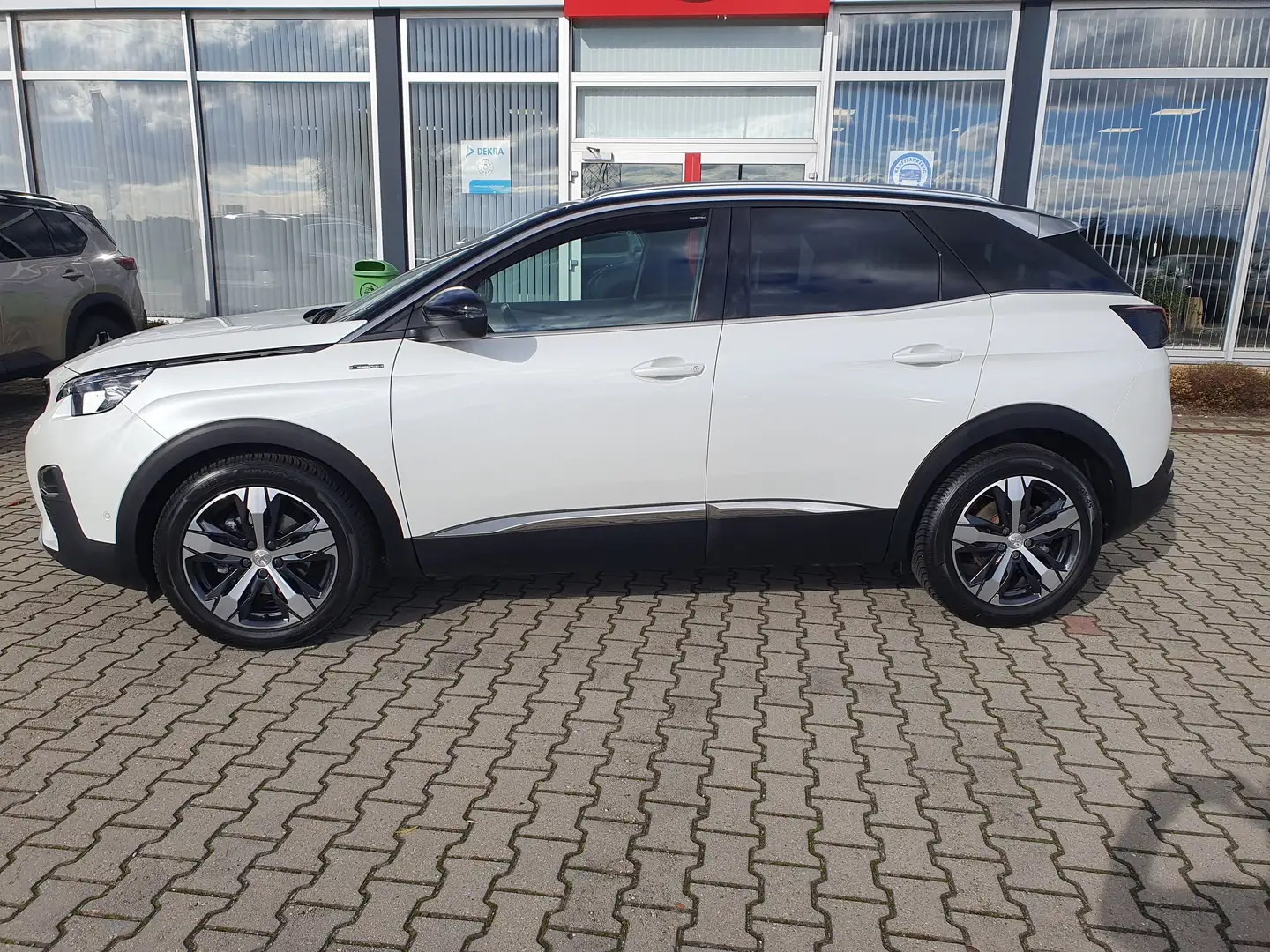 Peugeot 3008 3008 THP 165 GT-Line, Navi, AHK, LED, Pano, SHZ Weiß - 2