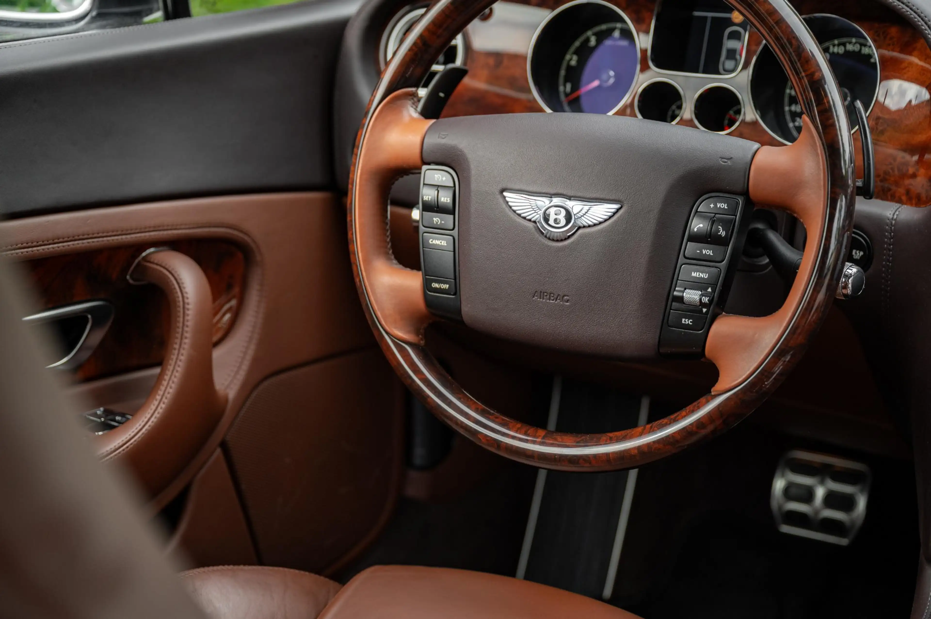 Bentley Continental GT 6.0 W12 560pk | Zwart/Cognac | — photo 11