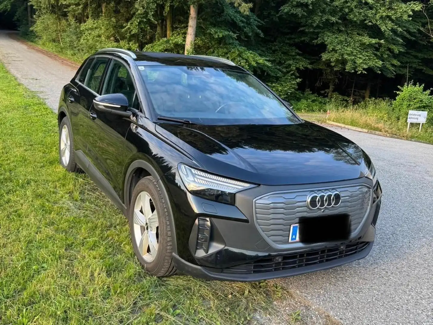 Audi Q4 e-tron Q4 40 e-tron 150kW 82kWh Schwarz - 1