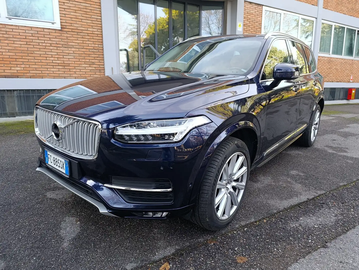Volvo XC90 2.0 d5 Inscription 7 posti IVA ESPOSTA - 1
