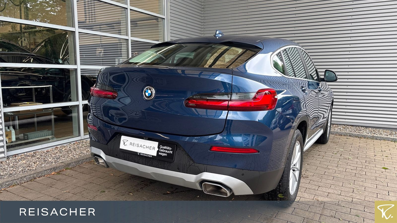BMW X4 xDrive 20i A StdHzg,AHK,Leder,Autom — photo 2