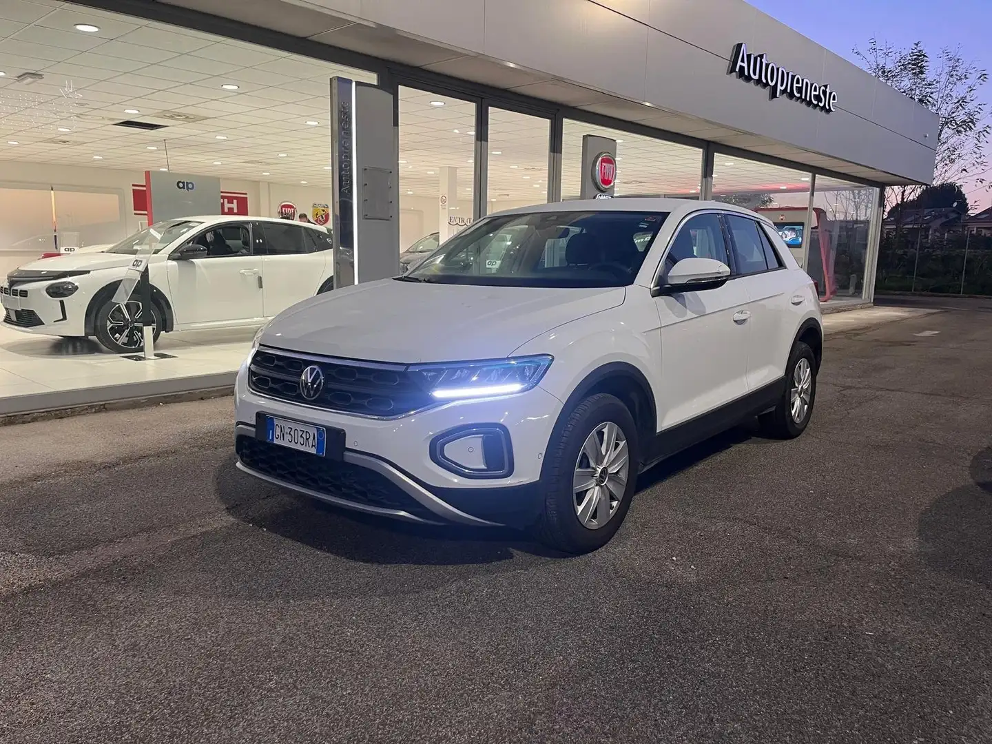 Volkswagen T-Roc T-Roc 1.0 tsi Style 110cv Blanc - 1