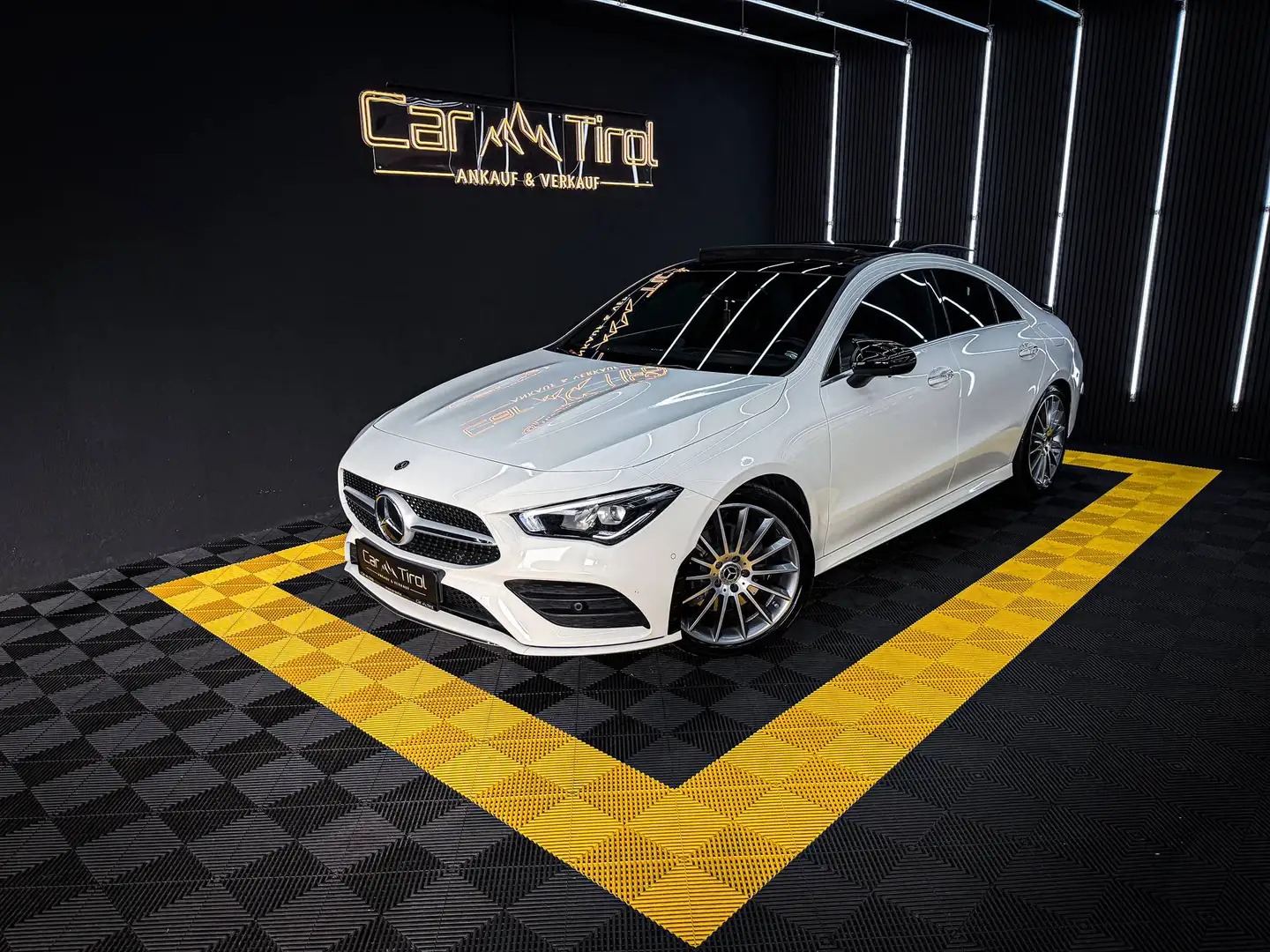 Mercedes-Benz CLA 200 CLA 200 AMG-Line | RÜCKFAHRKAMERA | AMBIENETE | SPOILERLIPPE | TEILLEDER | SITZHEIZUNG VORNE | DIGITALTACHO Weiß - 2