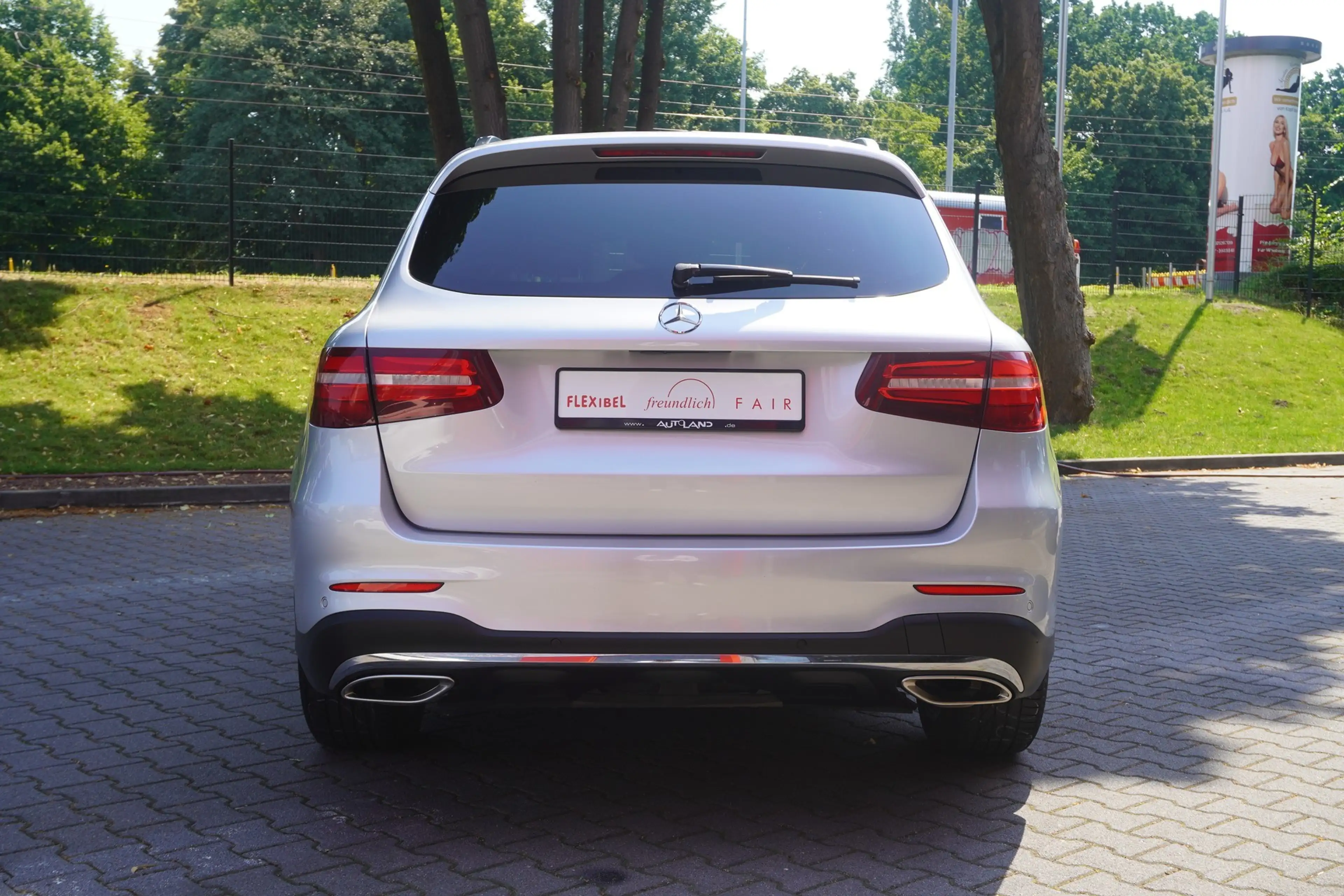 Mercedes-Benz GLC 250 4Matic AMG Line LED Navi AHK 360° ACC — photo 7