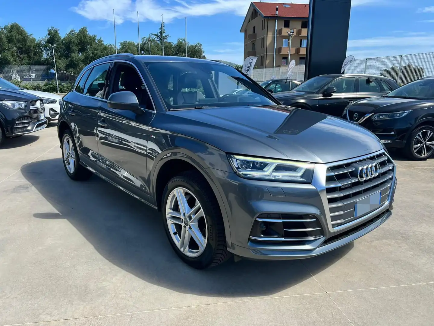 Audi Q5 2.0 TDI 190 CV quattro S tronic S line Plus Grigio - 2