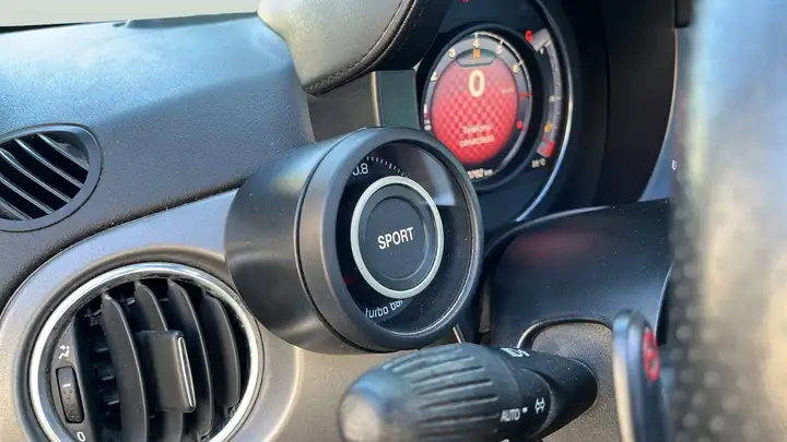 Abarth 595C 2021, foto 12