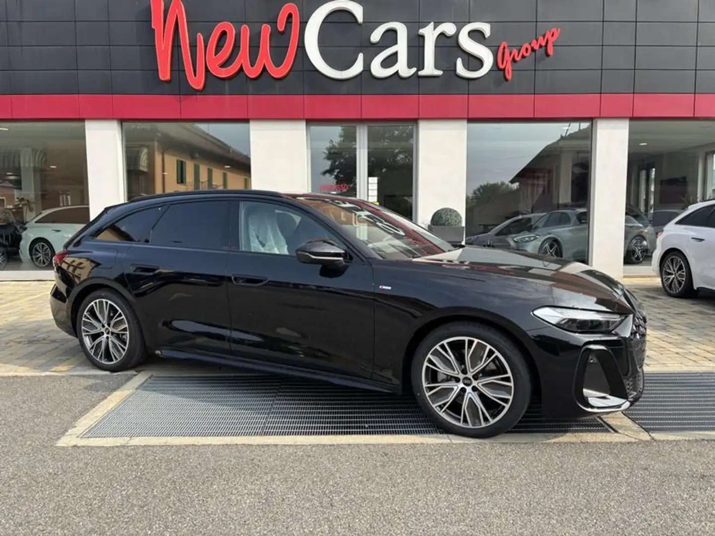 Audi A5 Avant TDI 150 kW S tronic mHEV+ S Line edition Nero - 1