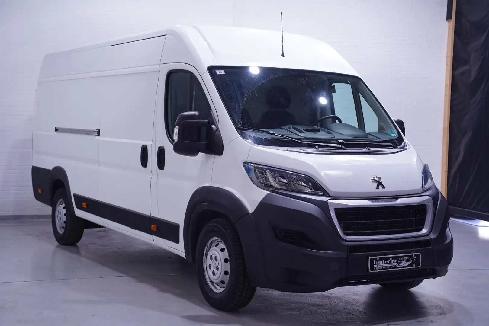 Peugeot Boxer 2.2 BlueHDi 165 pk L4H2 v.a. 279,- p/m Navi Camera Wit - 2