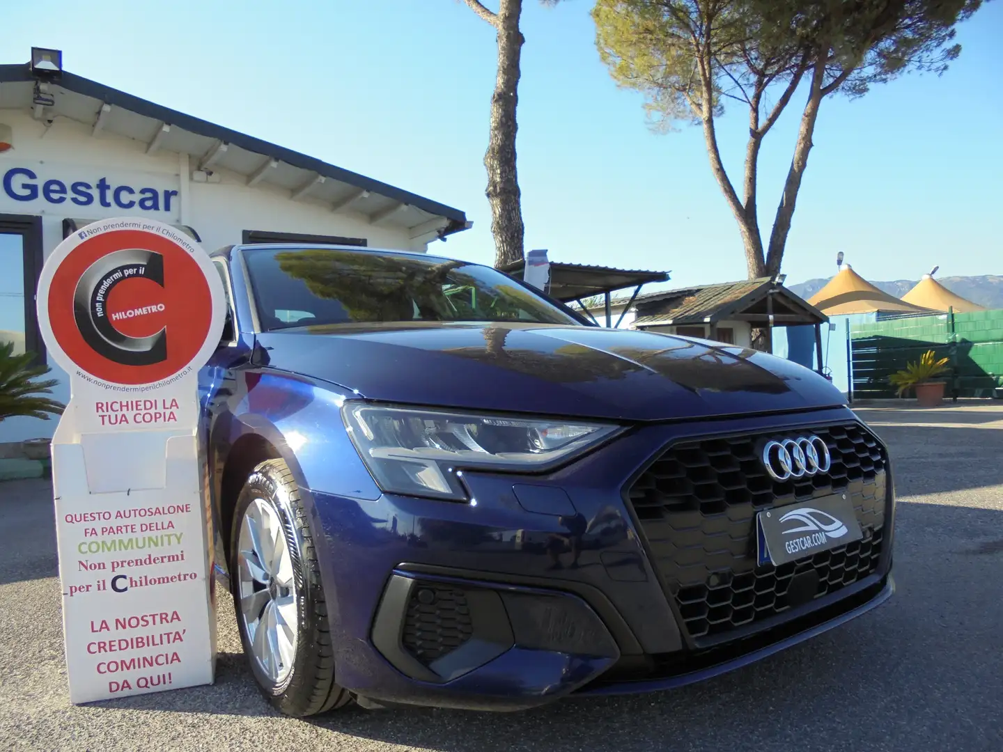 Audi A3 A3 Sportback 40 1.4 tfsi e Business s-tronic Blau - 1