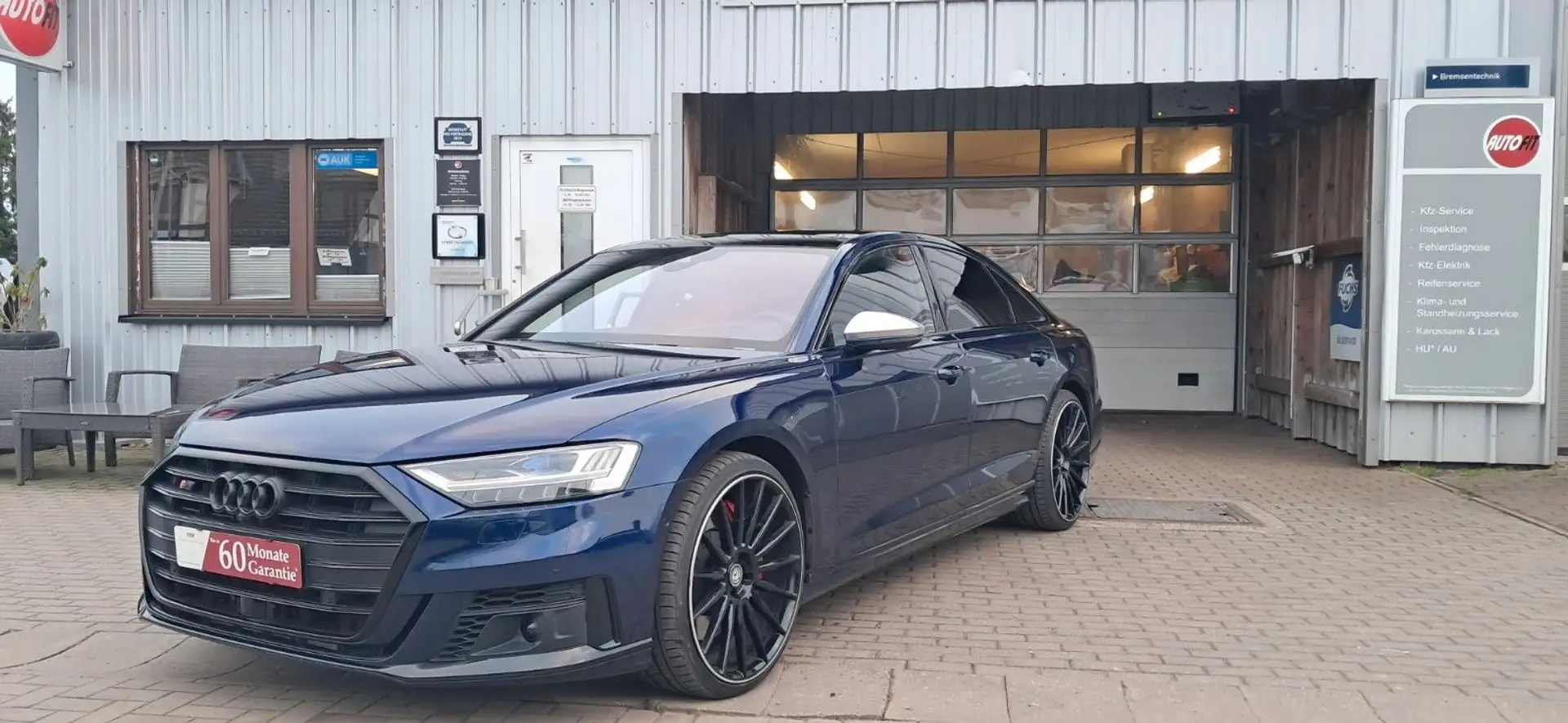 Audi S8 TFSI quattro tiptronic Vollausstattung Blau - 1