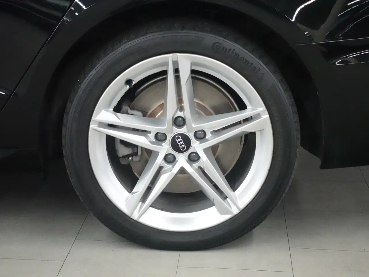 Audi A4 снимка Audi A4