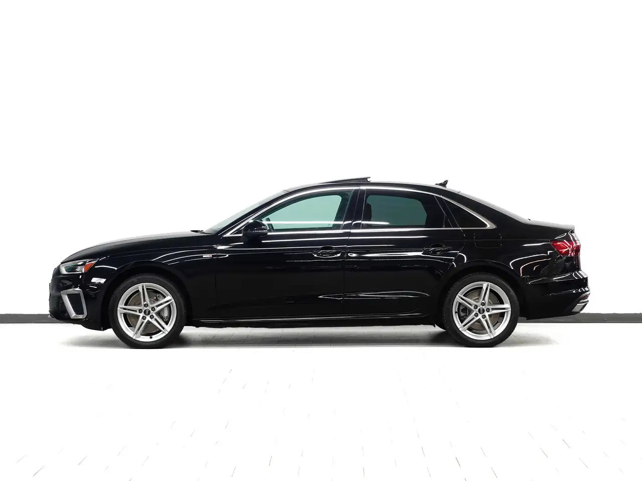 Audi A4 снимка Audi A4