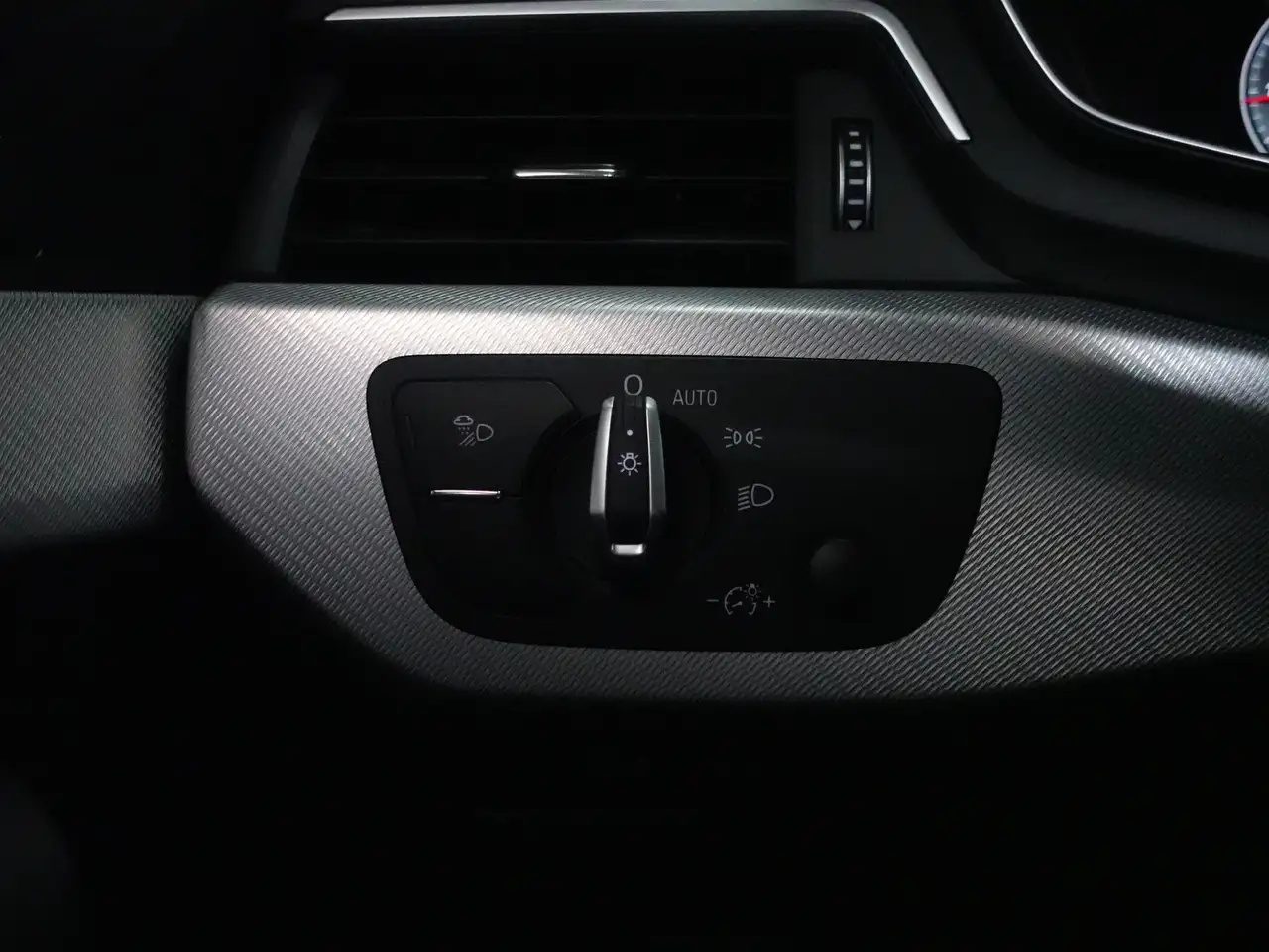 Audi A4 снимка Audi A4