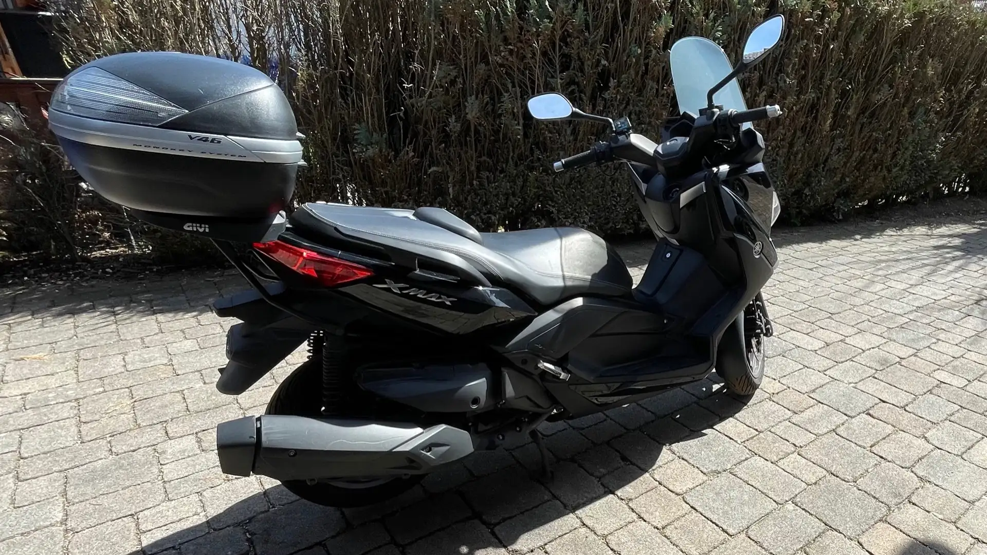 Yamaha X-Max 400 ABS Negro - 2