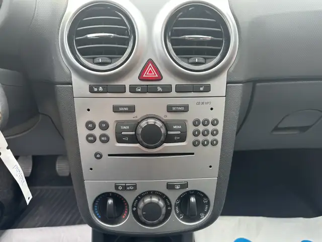 Opel Corsa view 9