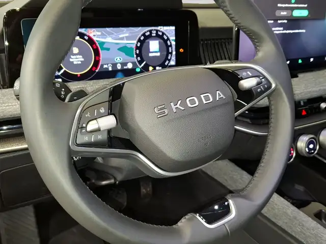 Skoda Superb view 9