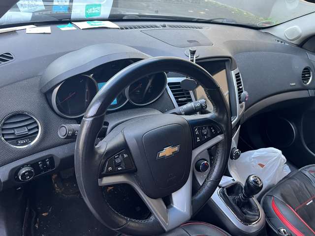 Imagine Chevrolet Cruze Station Wagon 1.7TD LT+