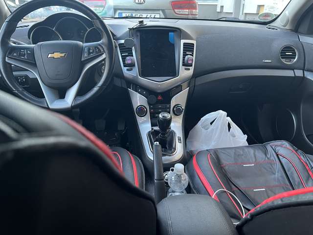 Chevrolet Cruze Station Wagon 1.7TD LT+