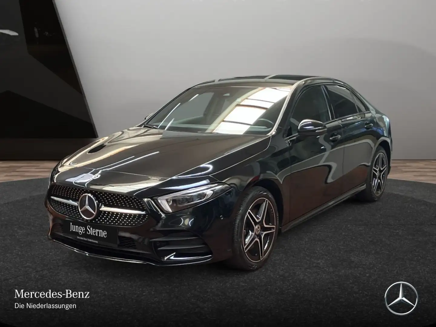 Mercedes-Benz A 250 e Lim AMG+NIGHT+MULTIBEAM+KAMERA+8G Zwart - 2