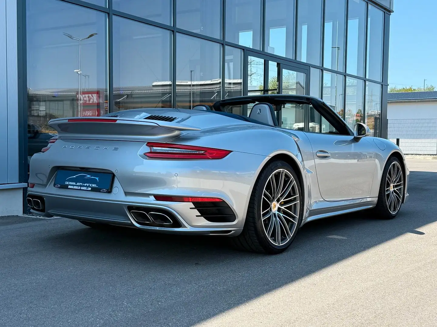Porsche 991 911 TURBO CABRIO GT-SILBER APPROVED LIFT PCCB Argent - 2
