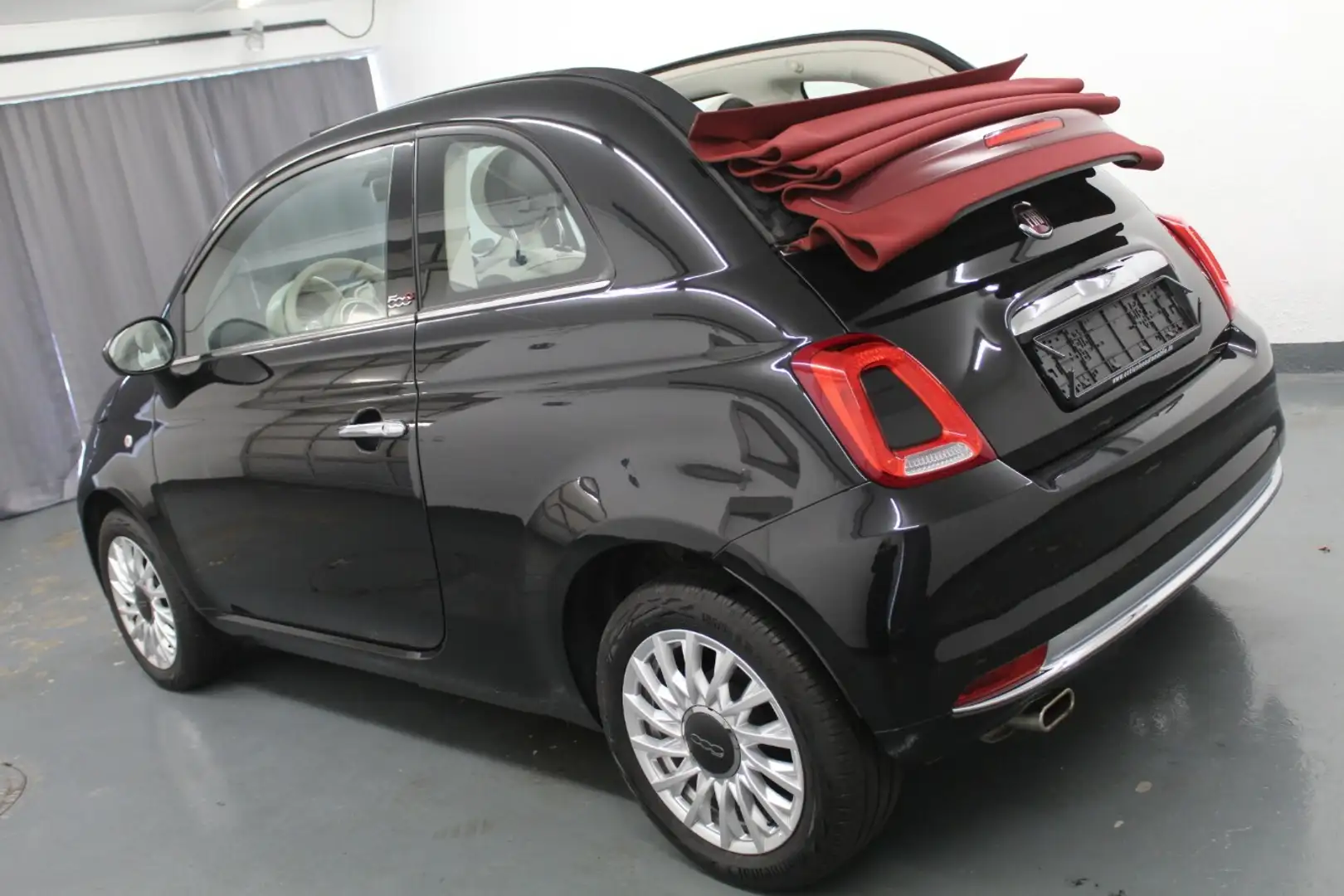 Fiat 500C 1.2 Lounge Dualogic Sitzheizung+Apple+PDC+DAB Schwarz - 1