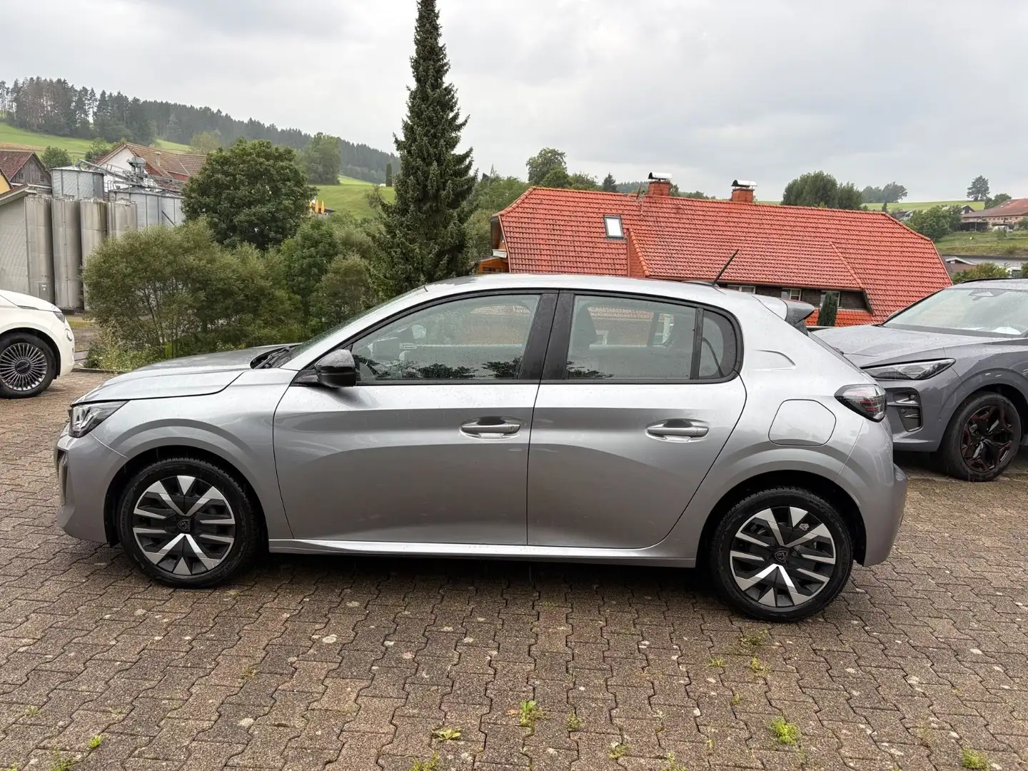 Peugeot 208 Active Grijs - 2