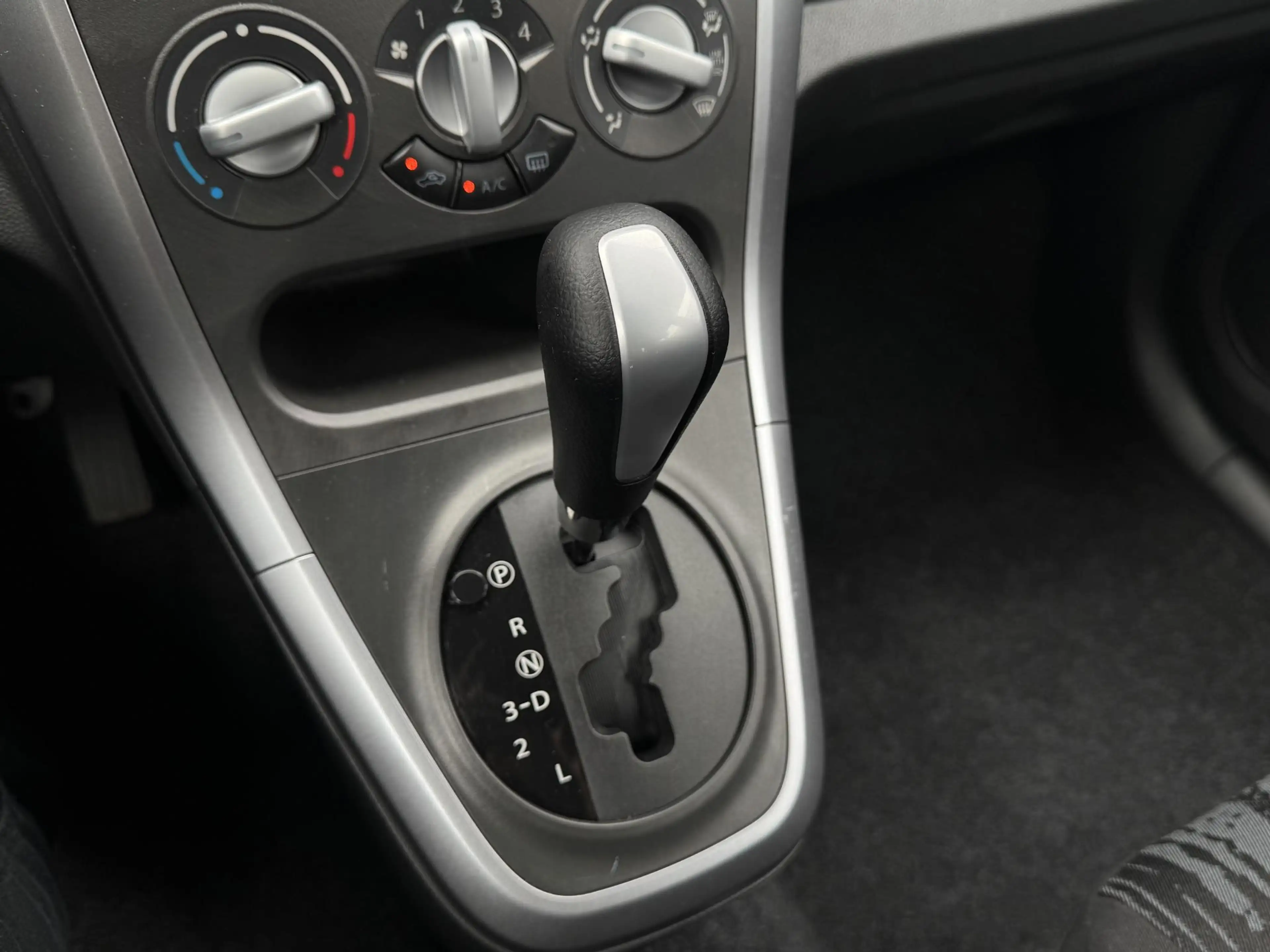 Opel Agila 1.2 Edition — photo 19
