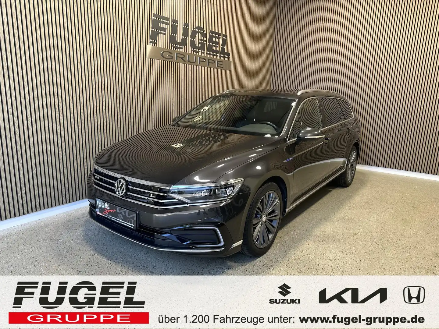 Volkswagen Passat Variant 1.4 TSI GTE R-Line IQ.LIGHT|AHK|Pano|18"|Massage Gris - 1