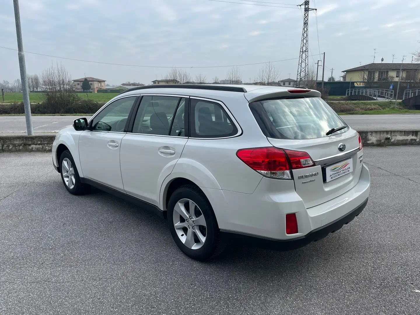 Subaru Legacy OUTBACK AWD Blanco - 2