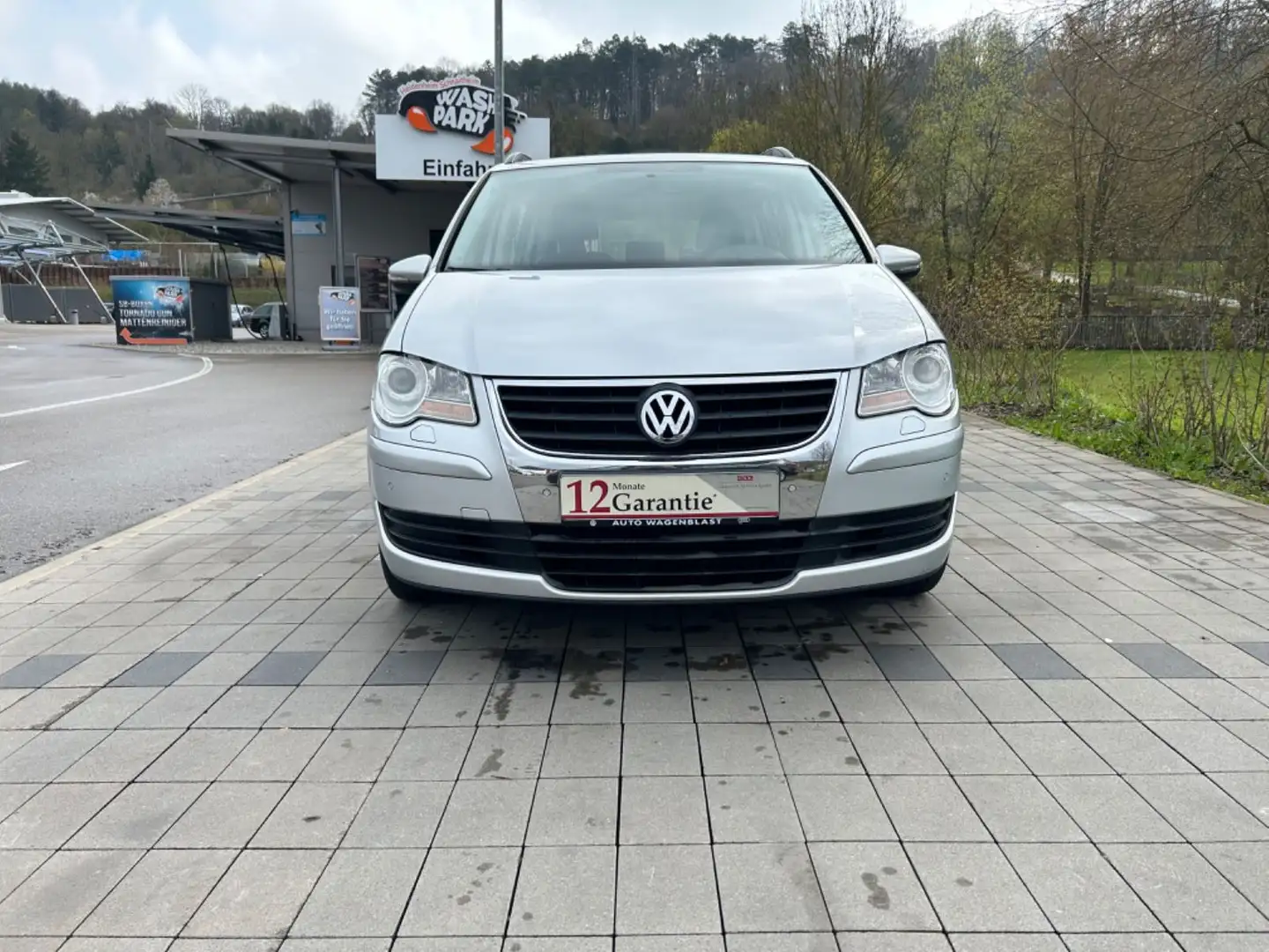 Volkswagen Touran Trendline EcoFuel/TÜV 04/25.. Plateado - 2