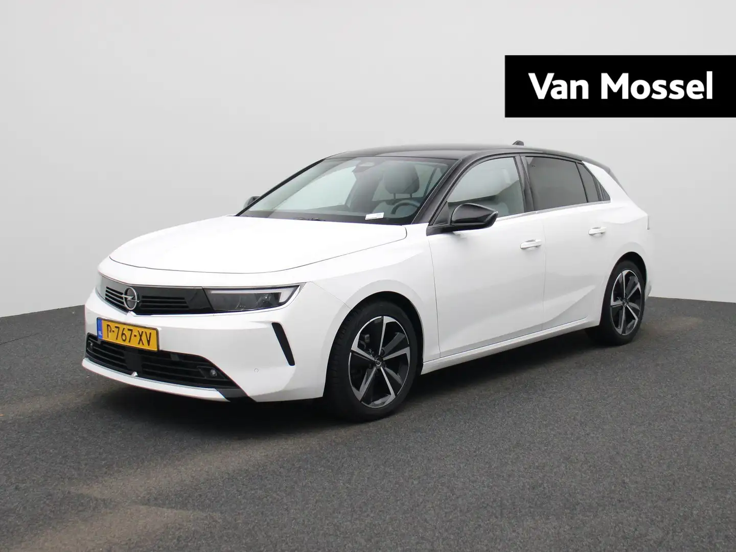 Opel Astra 1.2 Business Elegance | Automaat | Navigatie | Cam Wit - 1
