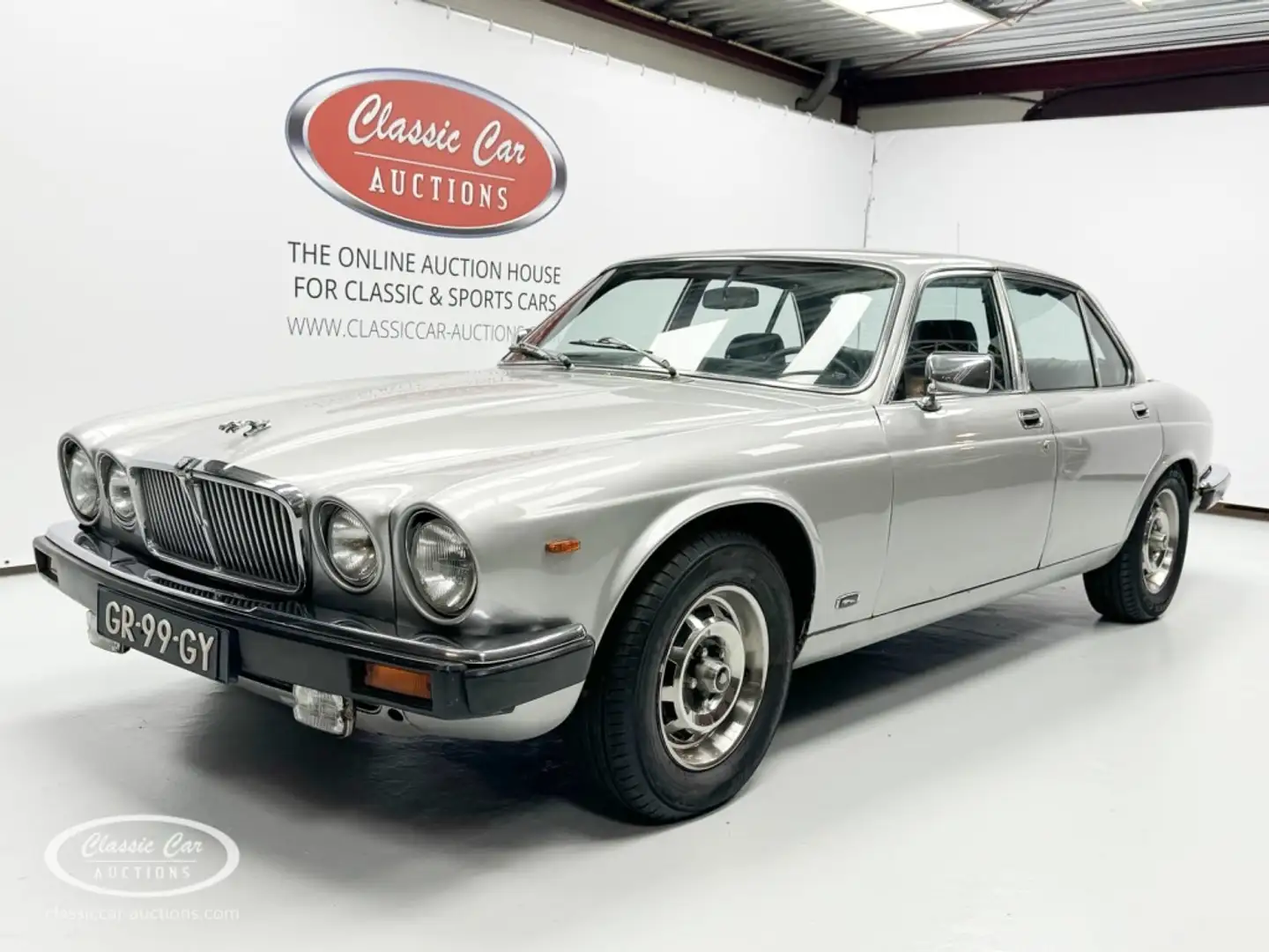 Jaguar XJ6 4.2 Series Lage KM-stand - ONLINE AUCTION Grijs - 1