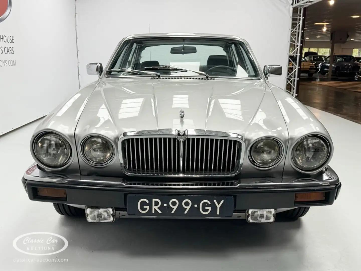 Jaguar XJ6 4.2 Series Lage KM-stand - ONLINE AUCTION Grijs - 2