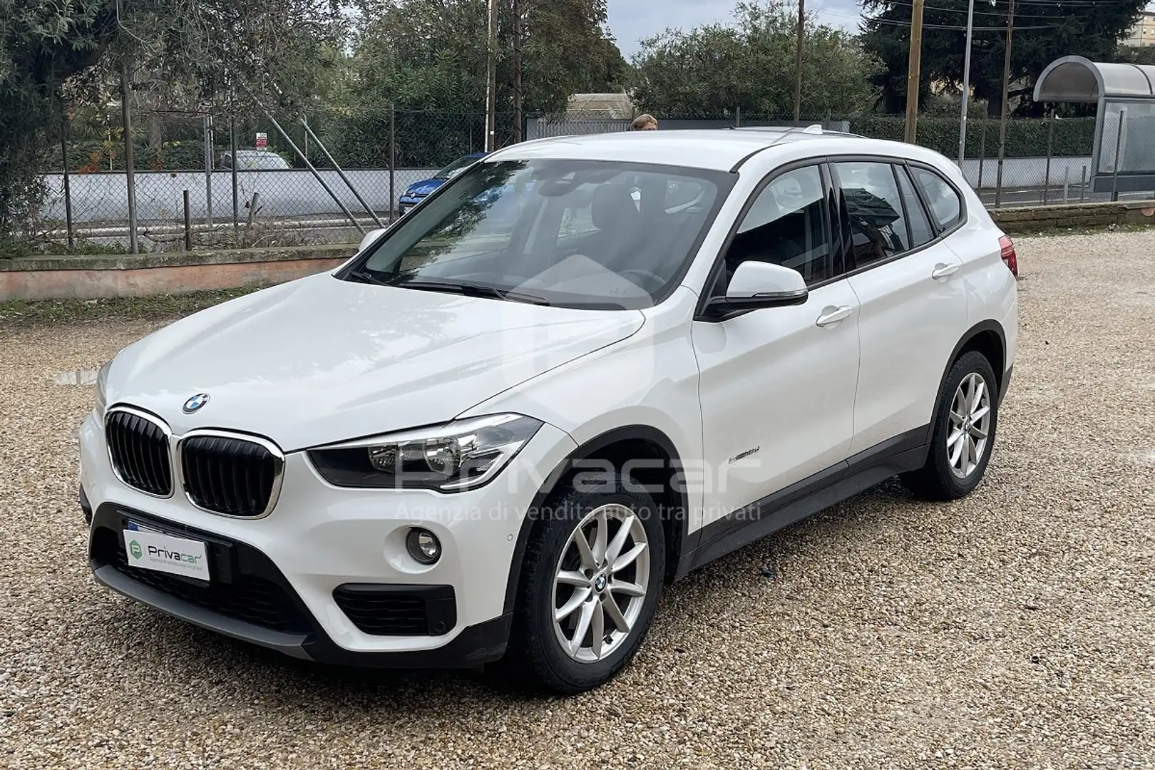 BMW X1 X1 sDrive18d Msport Blanc - 1