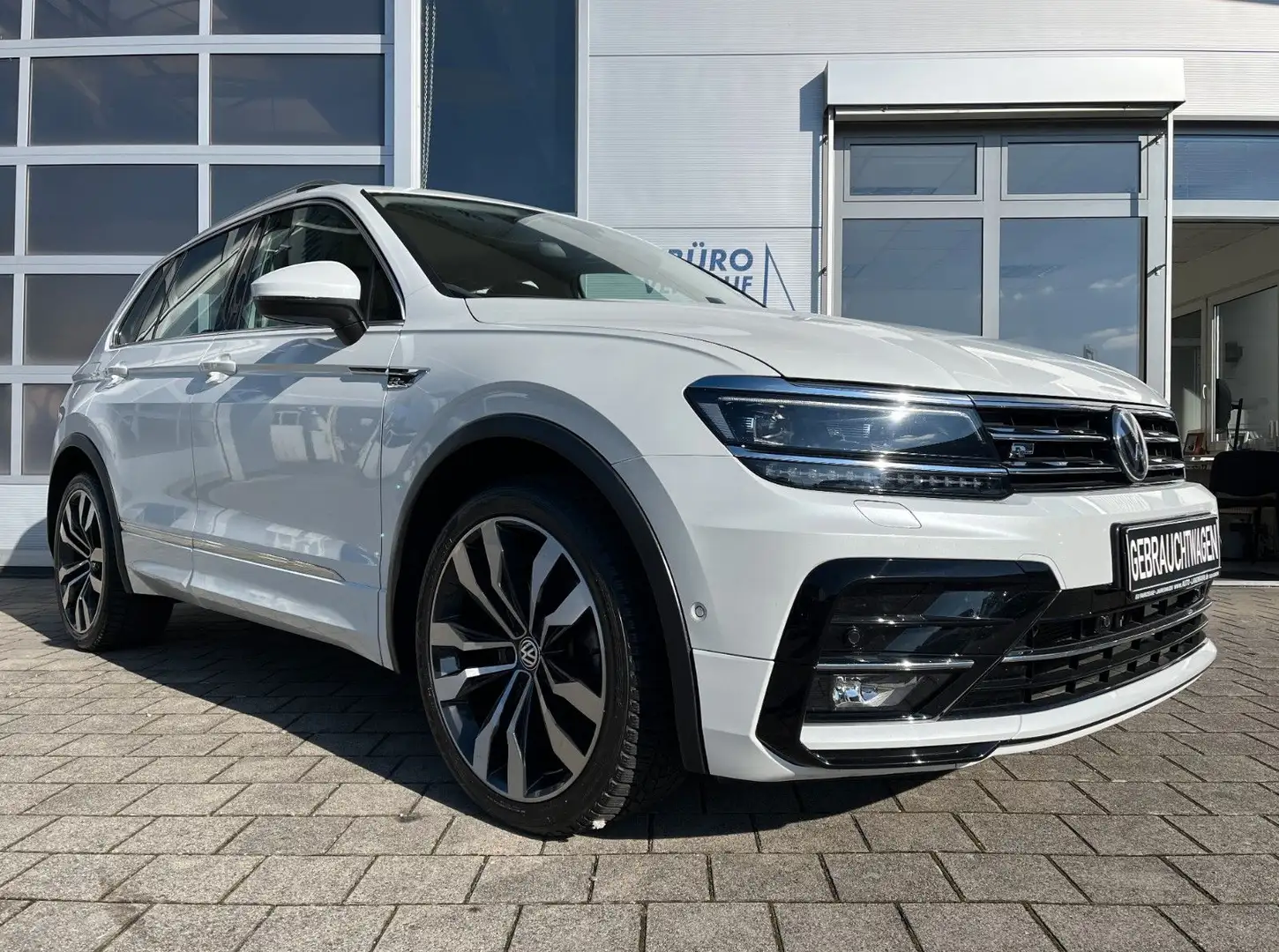 Volkswagen Tiguan 2.0 TSI DSG 4M R-Line 2.HD NAV KAM AHK Weiß - 2