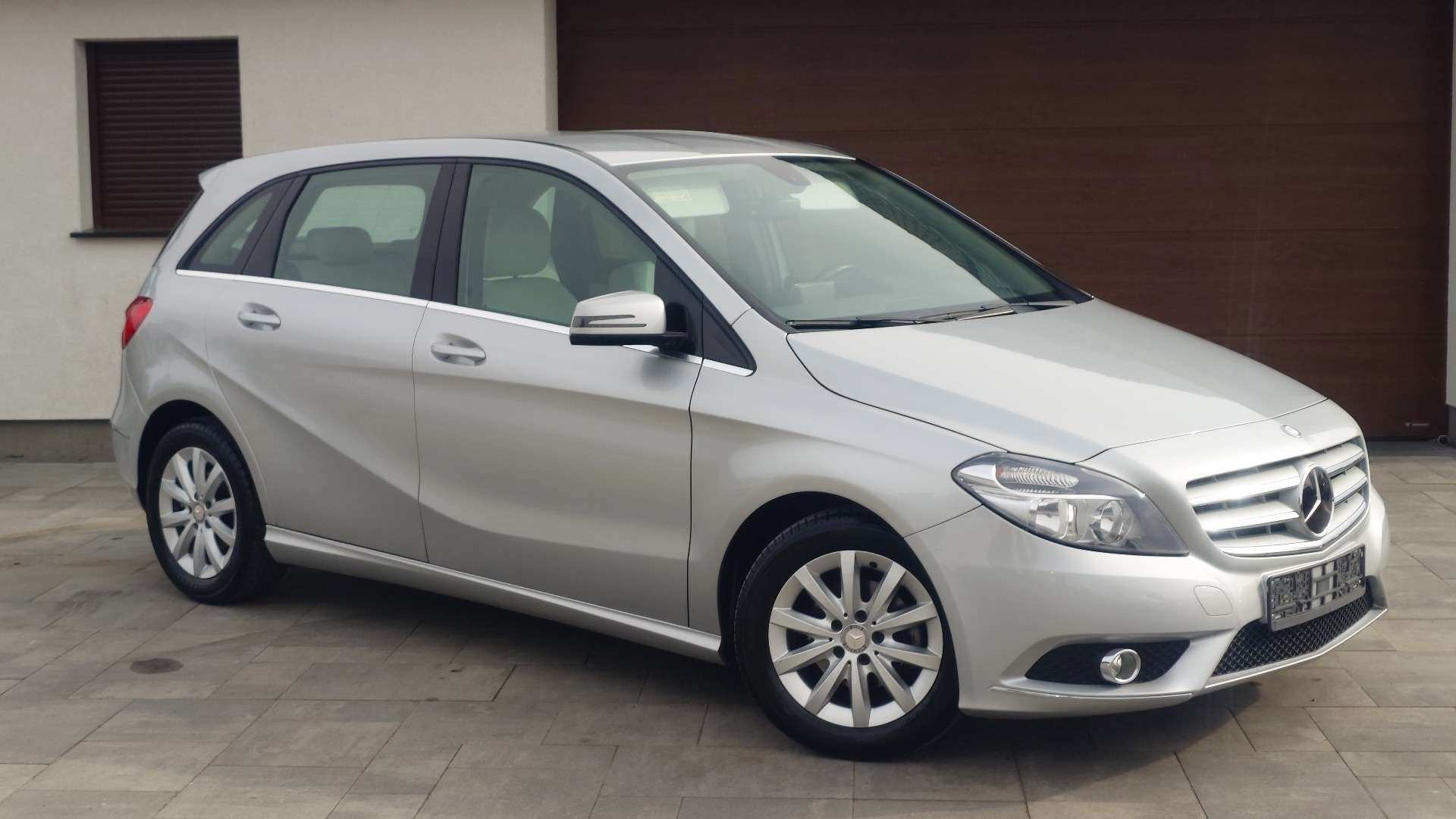 Second hand Mercedes Benz B-Class 180