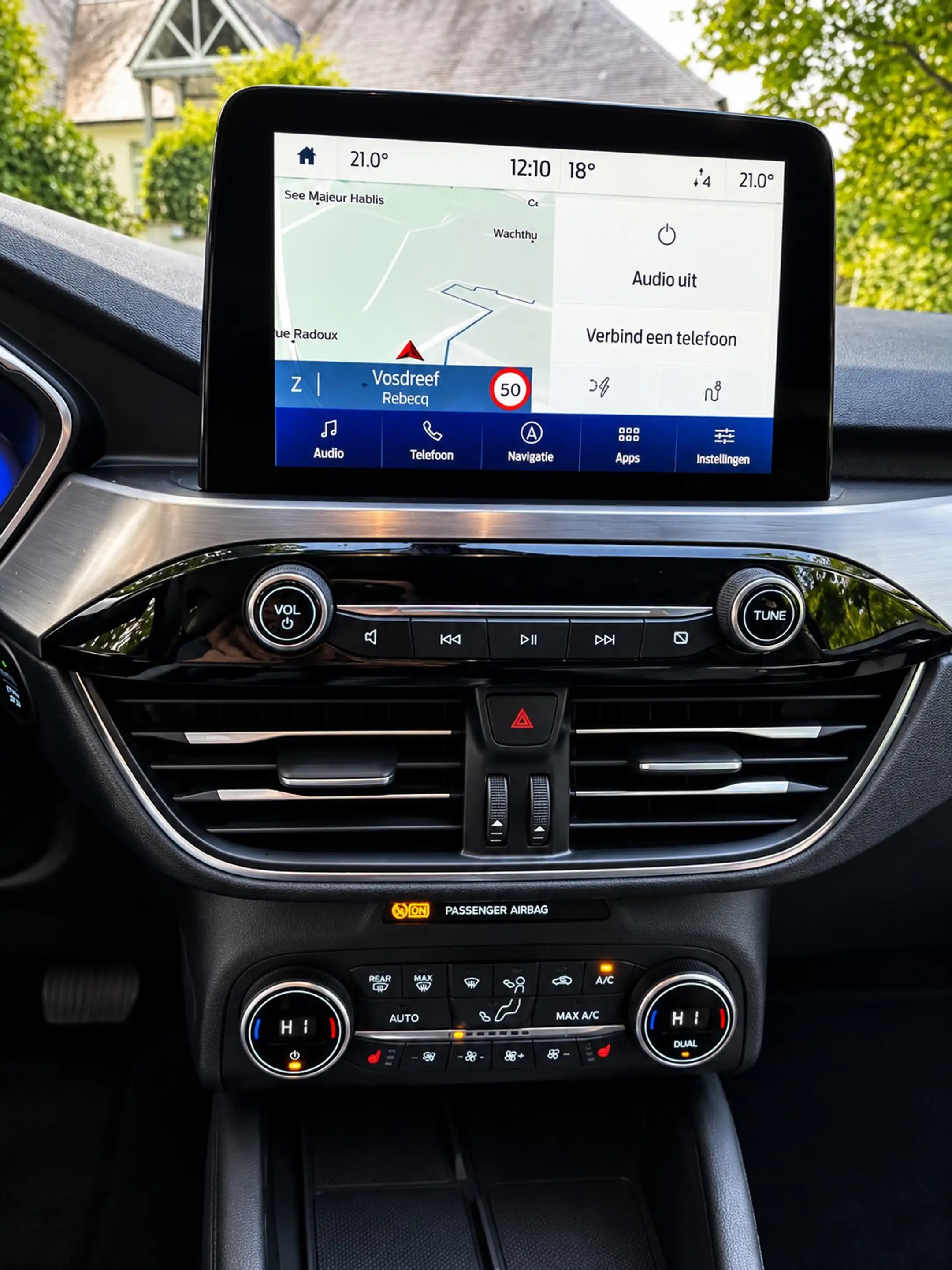 Ford Kuga Kuga PHEV 2.5 EcoBoost FWD Titanium — photo 11