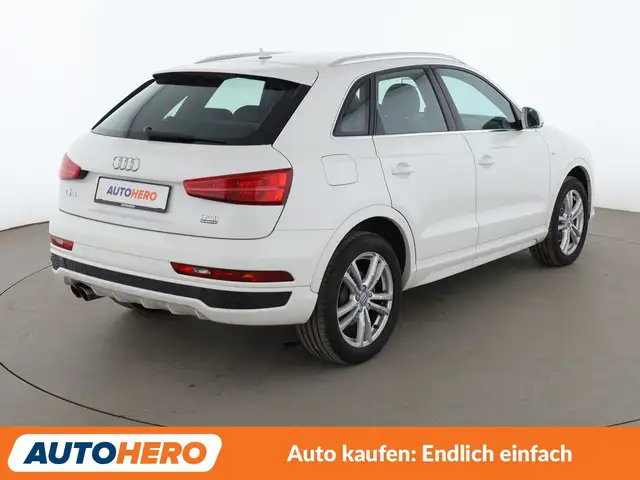 Audi Q3 view 6