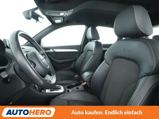 Audi Q3 view 10