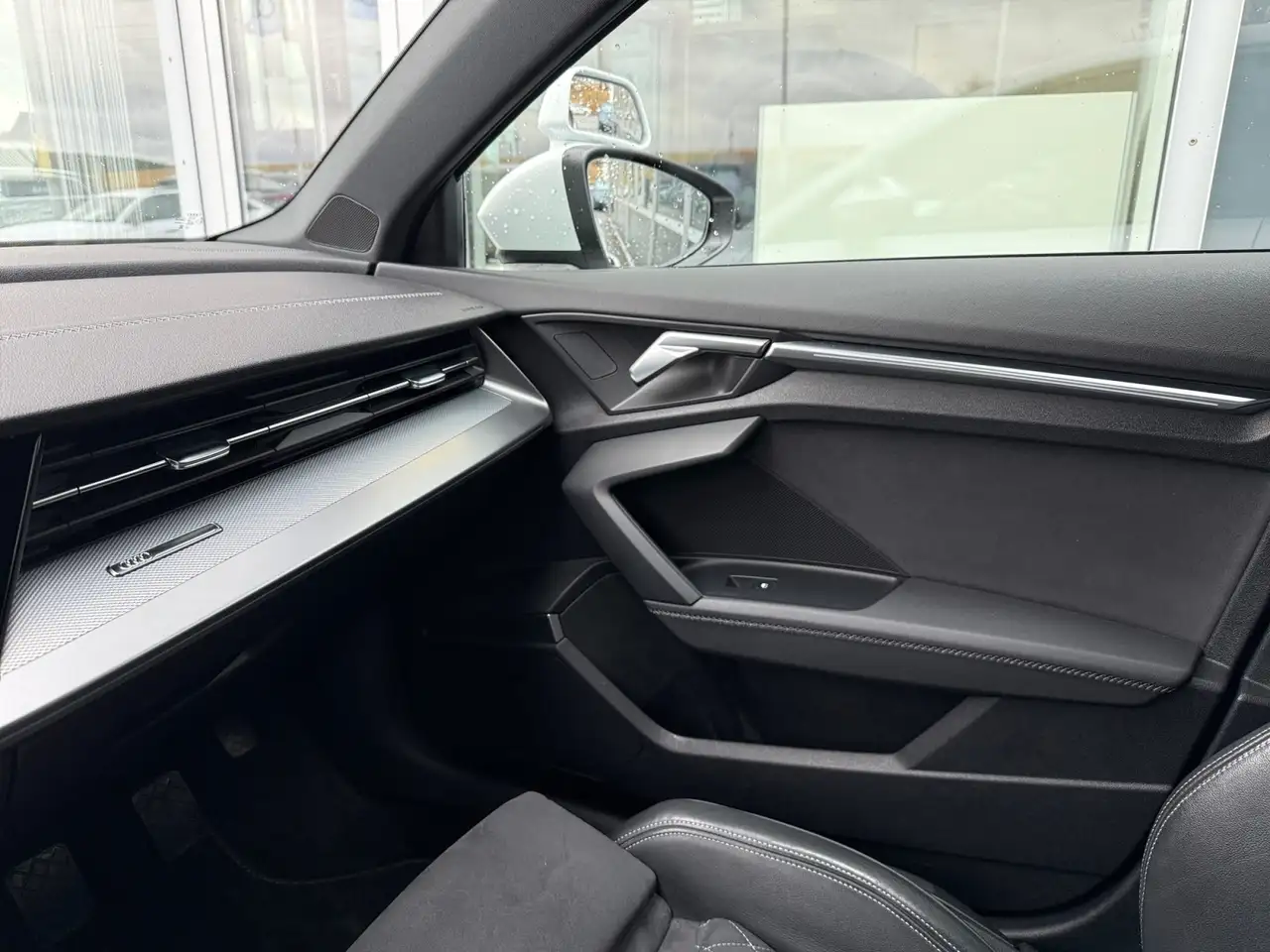 Audi A3 Sportback 35 2.0 TDI S-line Pano ACC AHK Navi Mat 18