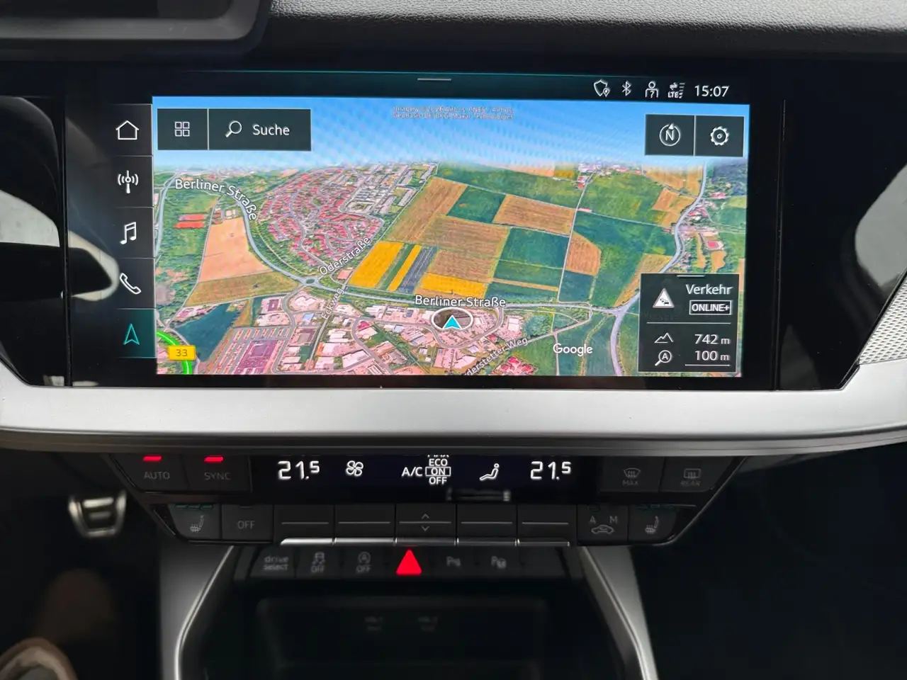 Audi A3 Sportback 35 2.0 TDI S-line Pano ACC AHK Navi Mat 14