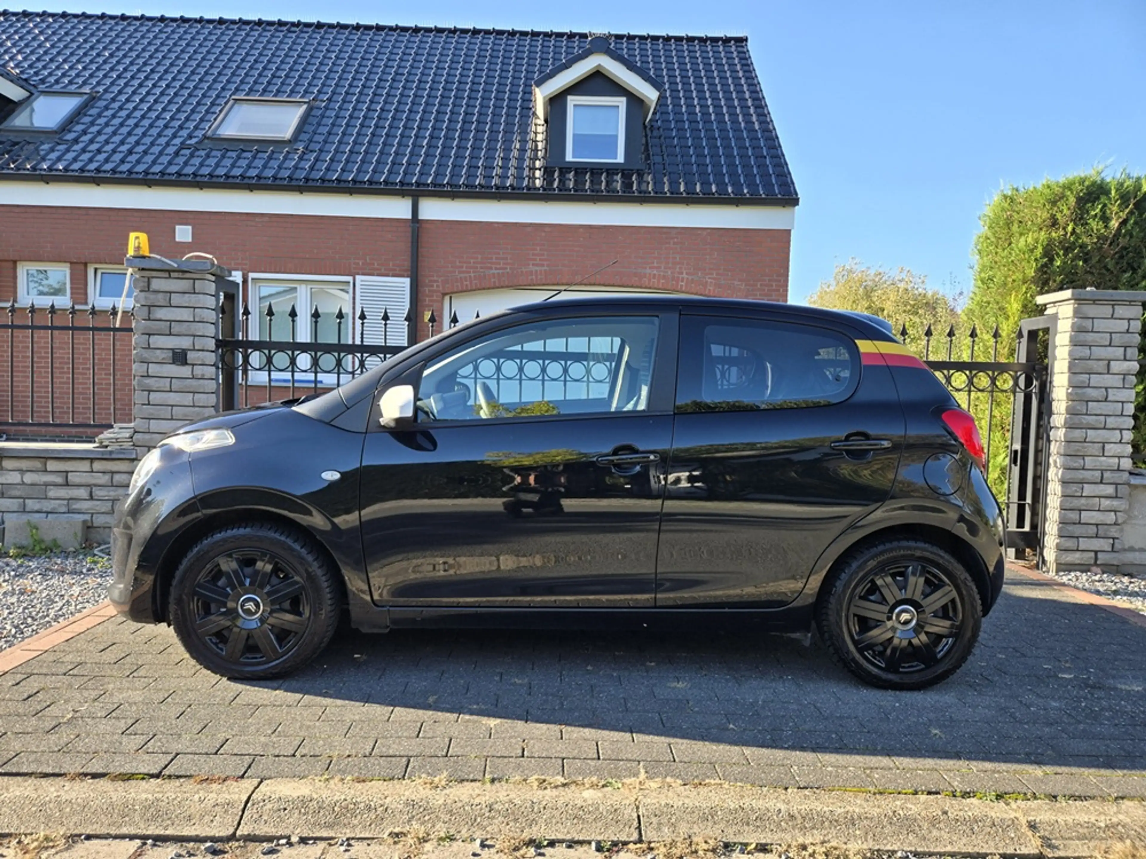 Citroen C1 C1 1.0 VTi Shine — photo 4