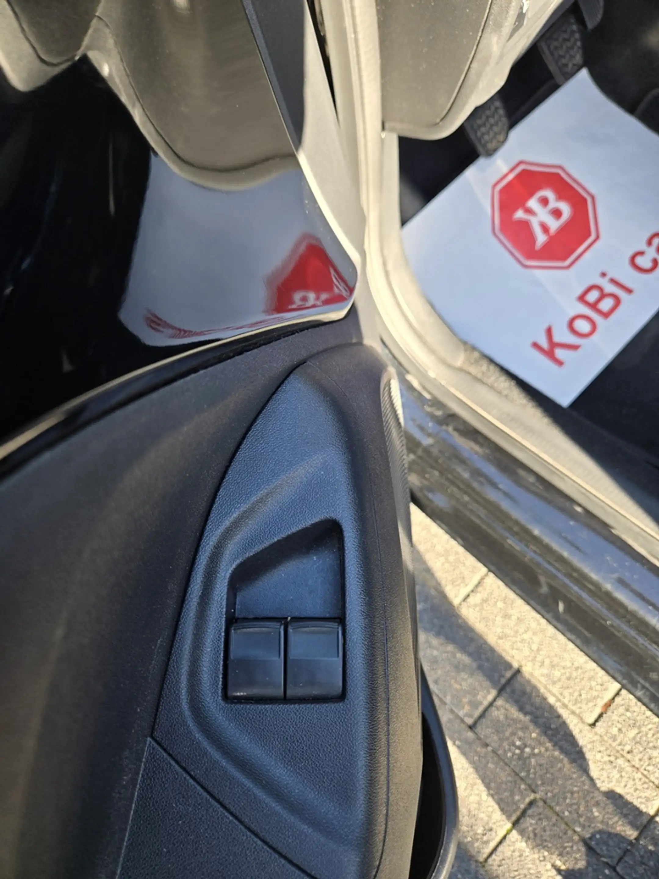 Citroen C1 C1 1.0 VTi Shine — photo 13