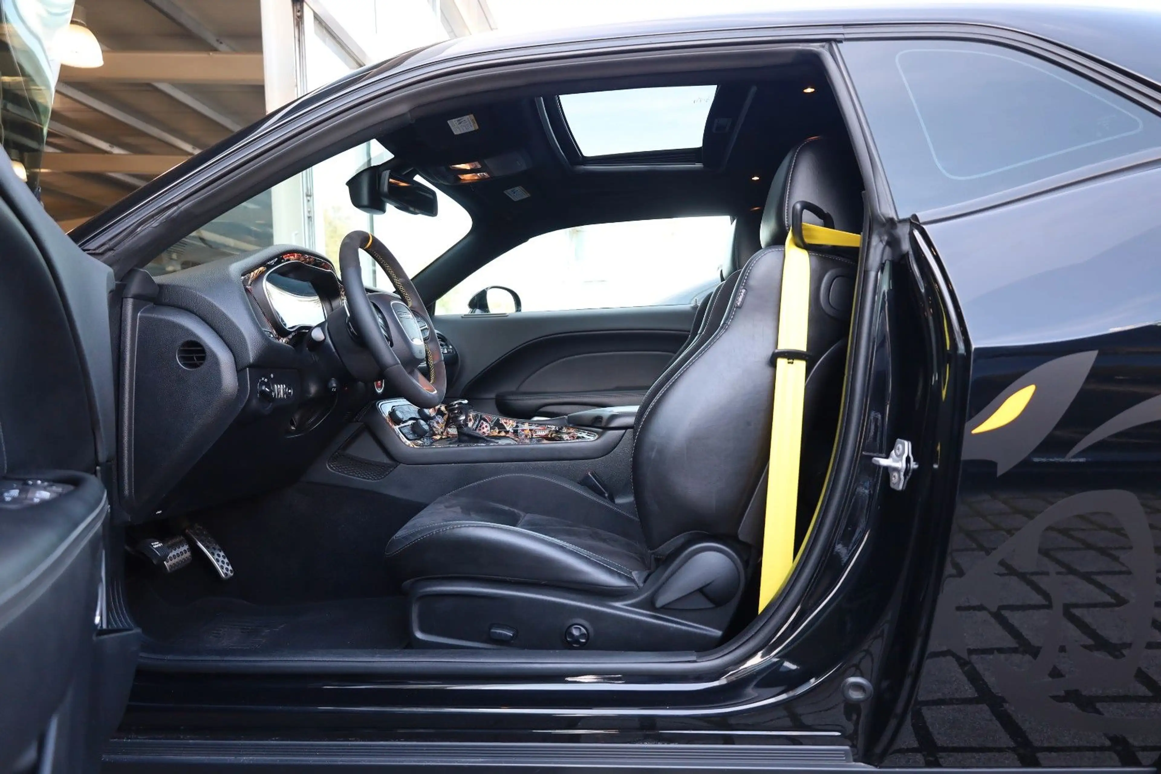 Dodge Challenger 6.4 SRT ScatPack/Alpine/PerfPages/R20 — photo 9